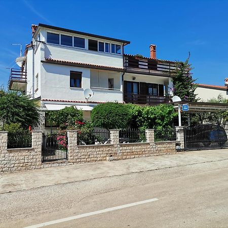 Apartments Anic Novigrad  ภายนอก รูปภาพ
