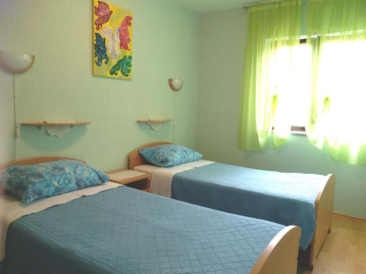 Apartments Anic Novigrad  ภายนอก รูปภาพ